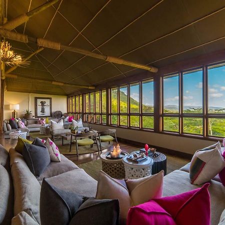 Taasa Lodge Серенгети Екстериор снимка